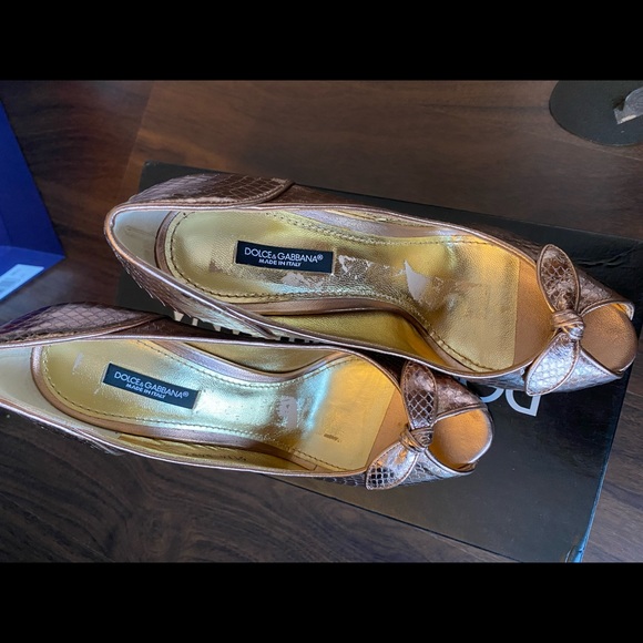 Like New D&G Metallic Heels - Picture 4 of 6